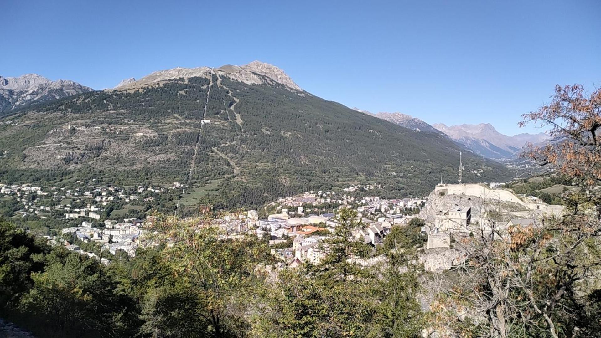Apartamento Le Guisanel Briançon Exterior foto